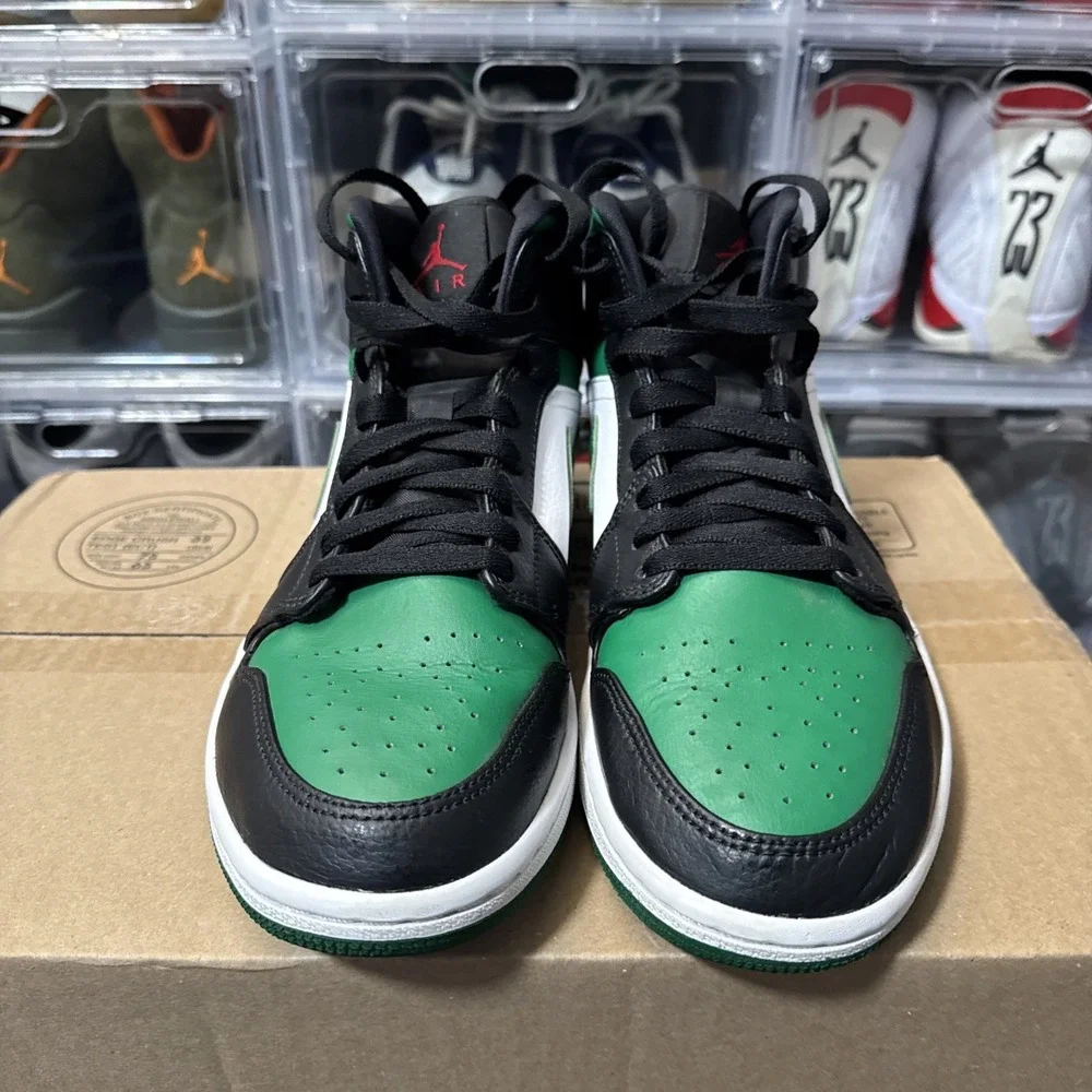 Air Jordan 1 Mid Green Toe  Black White Red size 8 men 10 women